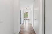 Flur mit Einbauschrank - 