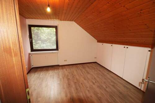Kinderzimmer - Etagenwohnung mit 95,60 m² in Winnenden zur Miete