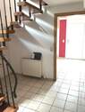 Treppenaufgang in das Erdgeschoss - 5 Zimmer Reihenendhaus in Seelbach