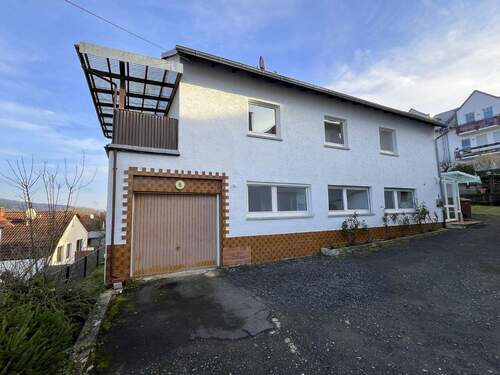 Garage-Hof - Einfamilienhaus mit 110,00 m&sup2; in Wächtersbach-Aufenau zum Kaufen