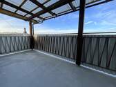 Großer überdachter Balkon - 