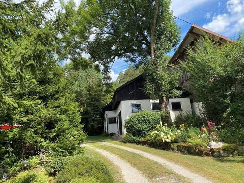 Scheune u. Werkstatt - 8 Zimmer Einfamilienhaus zum Kaufen in Emtmannsberg