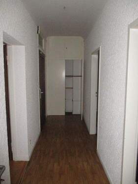 Bild 2 - 3 Zimmer Etagenwohnung zur Miete in Saarbrücken