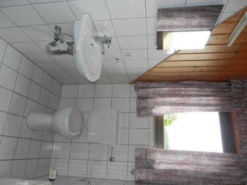 Gäste-WC 1.JPG - 