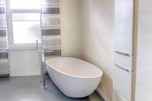 ... freistehender Badewanne und ... - 