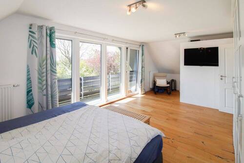 Schlafzimmer mit Loggia - 