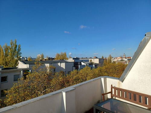 Blick vom Balkon - 4 Zimmer Etagenwohnung in Berlin