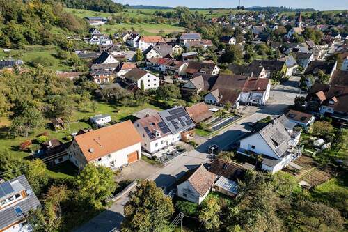 Bild 1 - Charmante Doppelhaushälfte mit Wohlfühlcharakter - Kamin, Schwedenofen & Wintergarten inklusive!