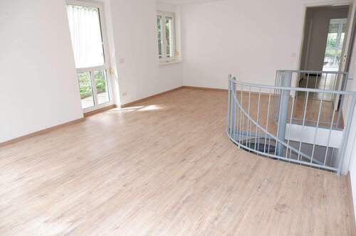 Wohnzimmer - 3 Zimmer Terrassenwohnung in Chemnitz