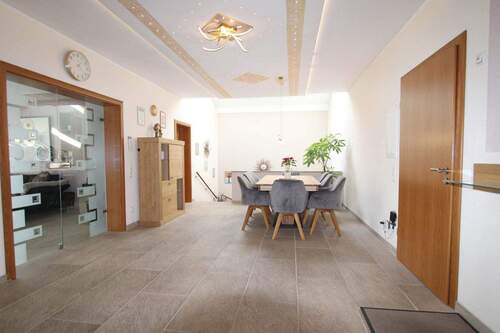 Wohndiele - Einfamilienhaus mit 245,00 m&sup2; in Furth zum Kaufen