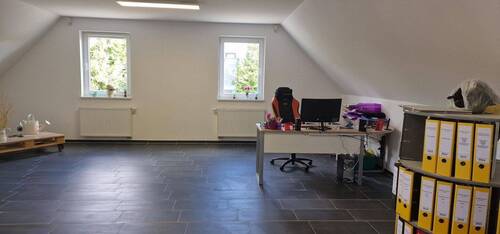 Lager / Büro im OG - 