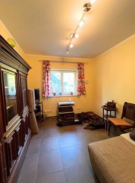 Schlafzimmer Erdgeschoss - 6 Zimmer Einfamilienhaus in Machern