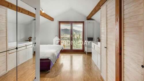 1. OG Schlafzimmer 1 2 - 