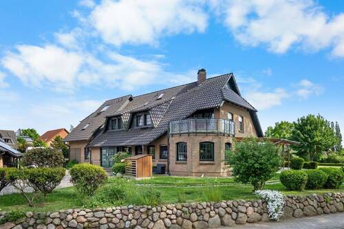 Straßenansicht - 
