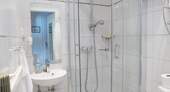 Helles Dusch/Bad - 