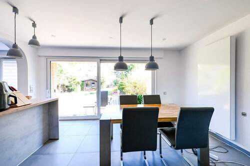 Das Esszimmer mit Blick in´s Grüne - 