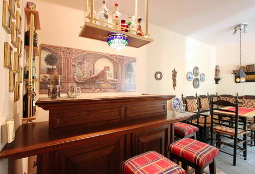 Bar - 