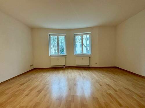 Wohnzimmer - 3 Zimmer Etagenwohnung zur Miete in Dresden