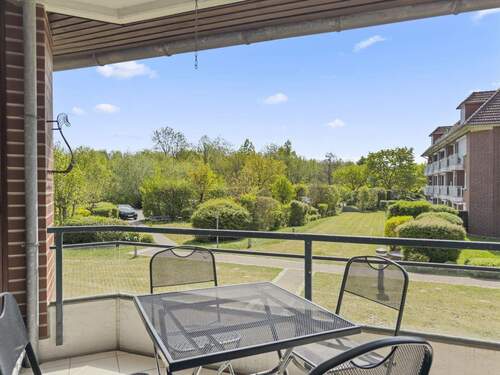 Balkon - Attraktive Ferienimmobilie - Möblierte 2-Zimmer-Wohnung mit Pool & Sauna in Travemünde