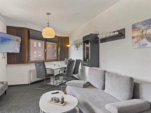 Wohn- und Essbereich - 2 Zimmer Etagenwohnung zum Kaufen in Lübeck