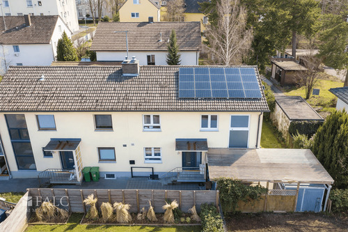 Außenansicht - 4 Zimmer Doppelhaushälfte in Ottobrunn