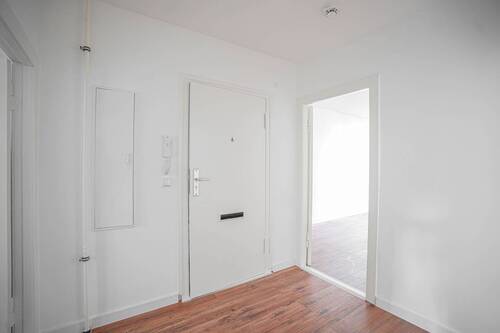 Eingang - ??Schöne Etagen-Terrassenwohnung im Herzen des Schiller-Kiez am Tempelhofer Feld!