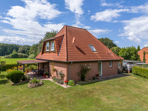 Bild 1 - Einfamilienhaus in Dahlem mit Carport & Blick ins Grüne