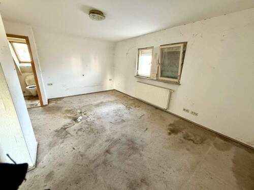 Zimmer OG mit Toilette - 