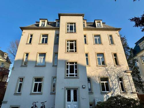 Außenansicht - 2 Zimmer Etagenwohnung zur Miete in Dresden