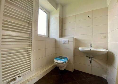 Bad - 2 Zimmer Etagenwohnung zur Miete in Oschersleben