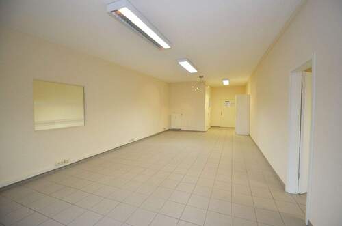 Büro 2 - Büro mit 93,00 m&sup2; in Bornheim zur Miete