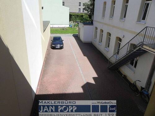 Parkfläche im Hof - Gewerbeobjekt (Büro, Produktion, Verkauf) in Greiz