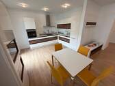 IMG_3570 - Stylisch möblierte Balkon-Whg in Mitte! **Fitnessraum**