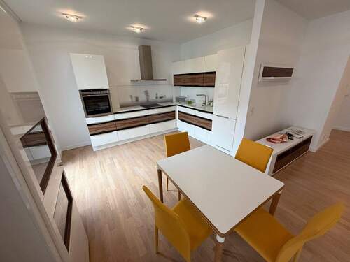 IMG_3570 - Stylisch möblierte Balkon-Whg in Mitte! **Fitnessraum**