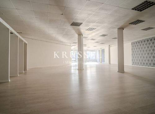 Große, helle Gewerbefläche mit vielen Gestaltungsmöglichkeiten - 2 Zimmer Einfamilienhaus in Meppen / Esterfeld