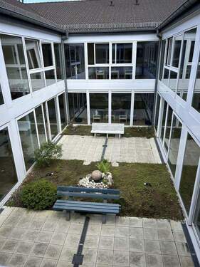 Innenhof - 2 Zimmer Etagenwohnung zur Miete in Kirchberg