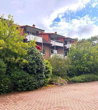 Rückseite.jpg - Charmante 3-Zimmer-Wohnung in guter Wohnlage! :-)