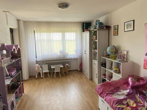 Weiteres SZ mit Balkon-Zugang - 