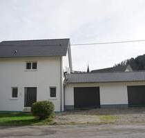 Massiv gebaut - modern gestaltet - Erstbezug - in Sulz-Hopfau! - Sulz am Neckar