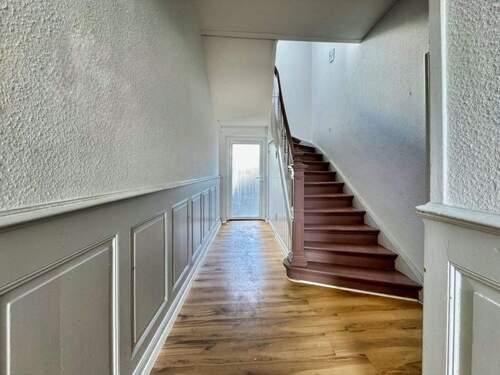 Eingangsbereich - Reihenmittelhaus mit 154,00 m&sup2; in Königswinter zum Kaufen