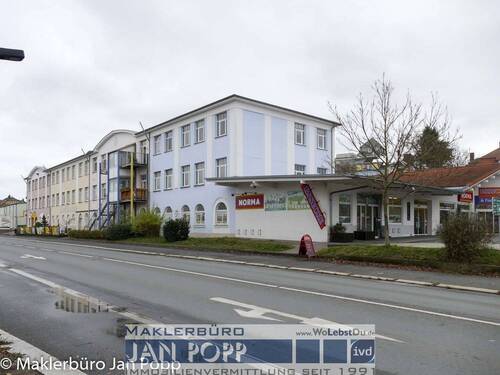 Straßenansicht von Westen - Etagenwohnung mit 48,30 m&sup2; in Zeulenroda-Triebes zum Kaufen