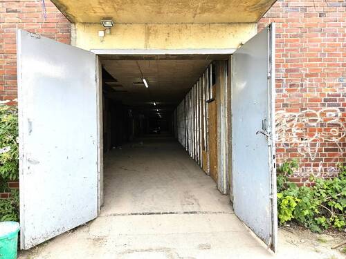 Eingang - Halle in Mannheim zur Miete