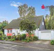 Euchen! Freistehendes Einfamilienhaus mit Bungalowcharakter und parkähnlichem Grundstück - Würselen Broichweiden