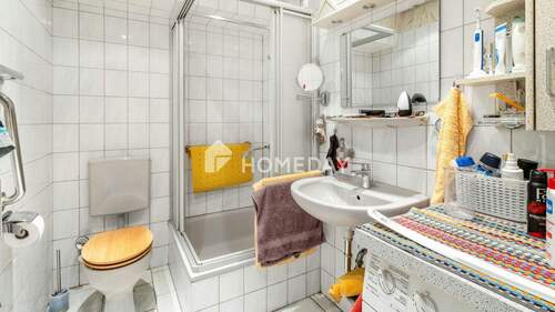 1. OG Badezimmer 1 - 