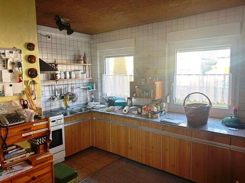 2 Küche im EG.jpg - 4 Zimmer Doppelhaushälfte in Ebelsbach