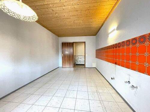 EG Küche - 4 Zimmer Mehrfamilienhaus, Wohnhaus in Eckental-Eckenhaid