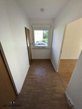 Flur - Etagenwohnung mit 47,00 m&sup2; in Limbach-Oberfrohna zum Kaufen