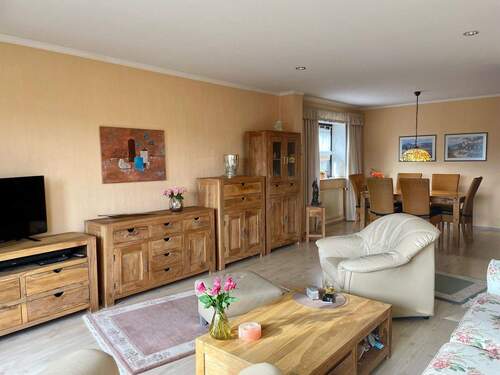 EG Wohn- und Esszimmer - 6 Zimmer Mehrfamilienhaus, Wohnhaus in Nidda / Eichelsdorf