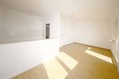 Wohn-/Esszimmer - 