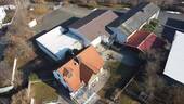 Bürogebäude mit freistehender Industriehalle und EFH - 